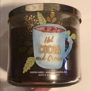 New Bath & Body 14.5oz 3wick Hot Cocoa & Cream